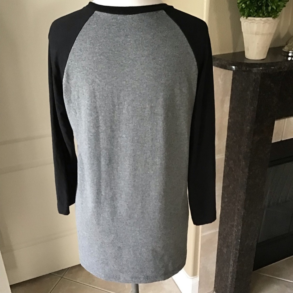 Disney Parks Mickey's Halloween Party 2018 Shirt SMALL Glow In The Dark Faces - Picture 4 of 15
